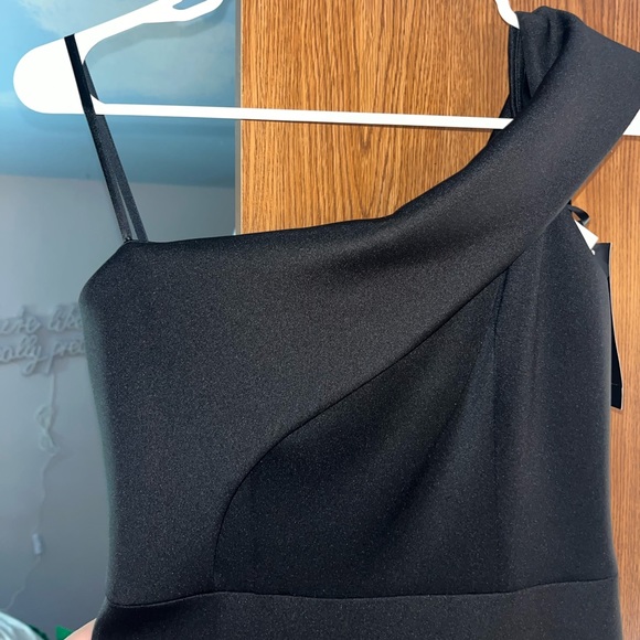 NWT Betsy & Adam Lord and Taylor Black Formal along Maxi dress size 4 - Picture 5 of 8